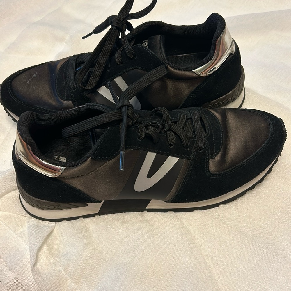 Tretorn sneakers size 11 women